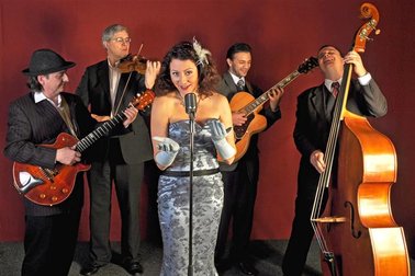 Gypsy Swing Band Viola con Padrinos